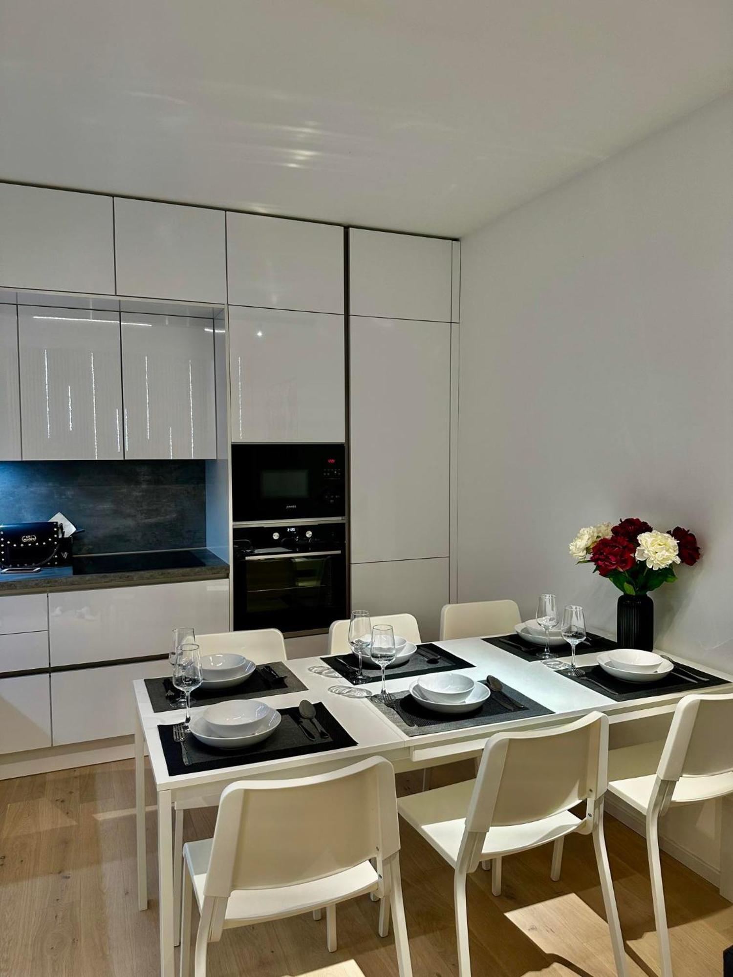 The Peony In Smichov, 5 Apartment Prague