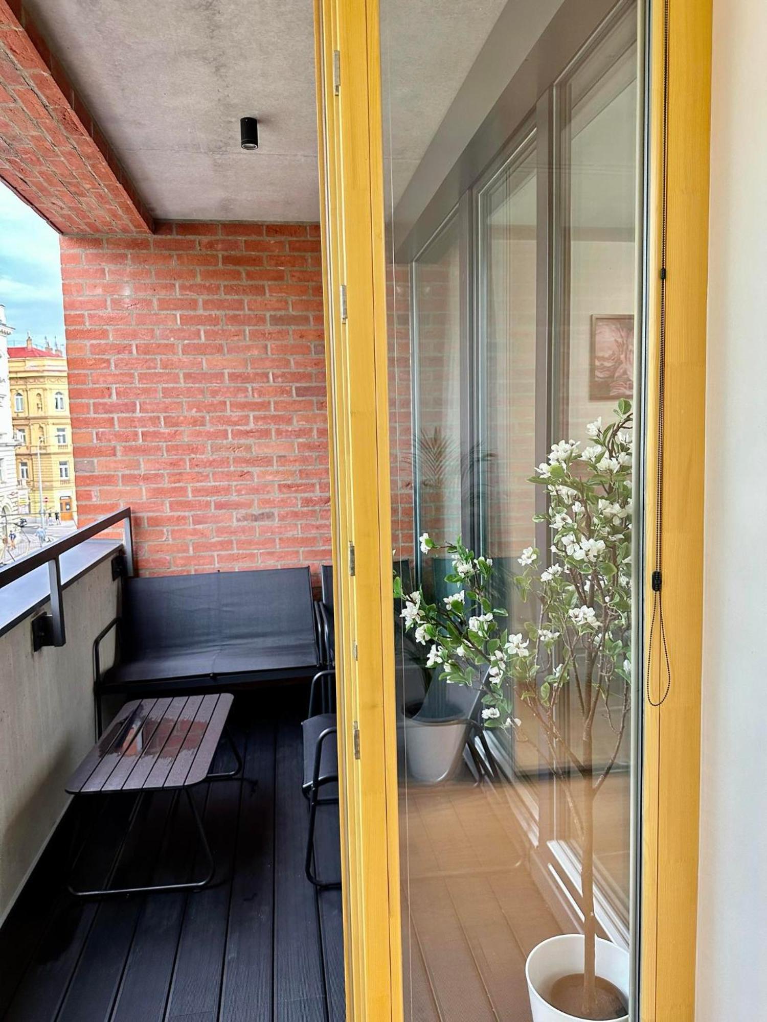 The Peony In Smichov, 5 Apartmán *